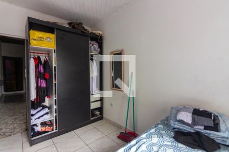 Casa à venda com 250m², 4 quartos e 2 vagas Casa à venda com 250m², 4 quartos e 2 vagasQuarto 2