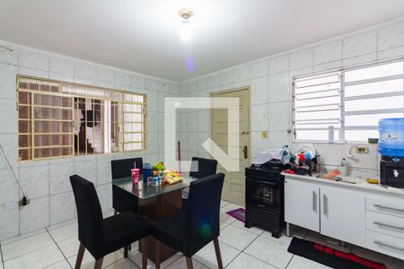 Casa à venda com 250m², 4 quartos e 2 vagas Casa à venda com 250m², 4 quartos e 2 vagasCozinha 2