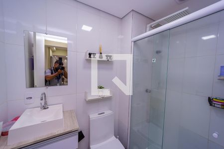 Apartamento à venda com 56m², 2 quartos e 1 vaga Apartamento à venda com 56m², 2 quartos e 1 vagaBanheiro