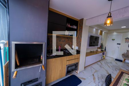 Apartamento à venda com 56m², 2 quartos e 1 vaga Apartamento à venda com 56m², 2 quartos e 1 vagaCozinha e Área de Serviço