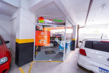 Apartamento à venda com 56m², 2 quartos e 1 vaga Apartamento à venda com 56m², 2 quartos e 1 vagaMini Mercado