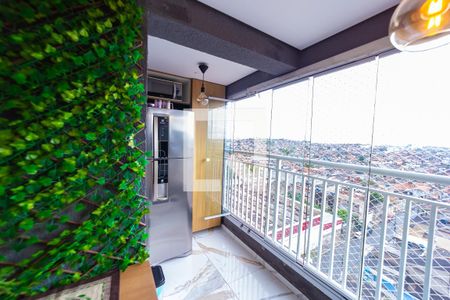 Apartamento à venda com 56m², 2 quartos e 1 vaga Apartamento à venda com 56m², 2 quartos e 1 vagaCozinha e Área de Serviço