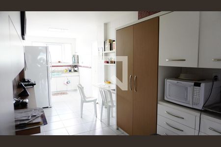 Apartamento à venda com 390m², 3 quartos e 2 vagasCozinha