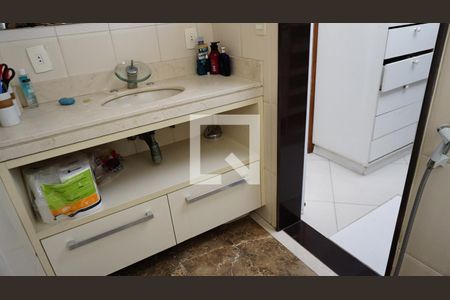 Apartamento à venda com 390m², 3 quartos e 2 vagasBanheiro Suite