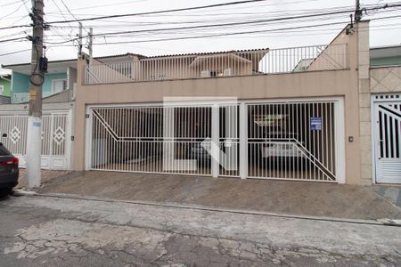 Casa à venda com 320m², 3 quartos e 5 vagasFachada