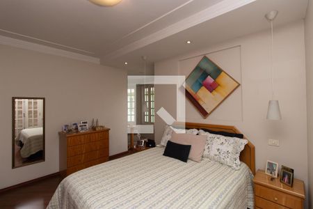 Casa à venda com 320m², 3 quartos e 5 vagasQuarto Suíte 3