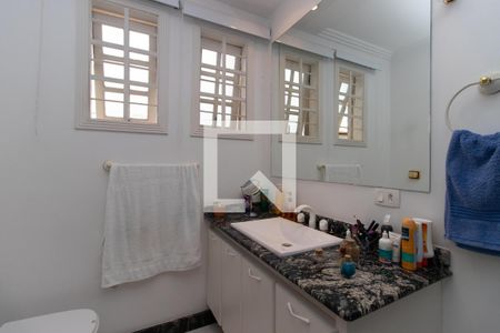 Casa à venda com 320m², 3 quartos e 5 vagasBanheiro da Suíte 3