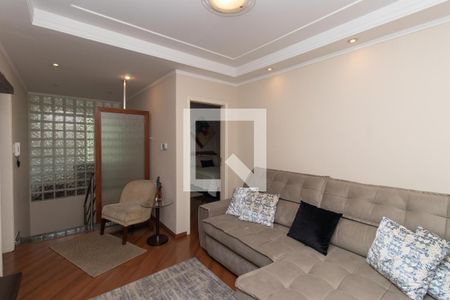 Casa à venda com 320m², 3 quartos e 5 vagasSala de TV