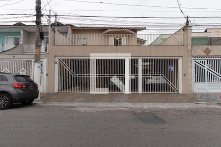 Casa à venda com 320m², 3 quartos e 5 vagasFachada