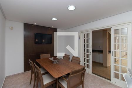 Casa à venda com 320m², 3 quartos e 5 vagasCopa