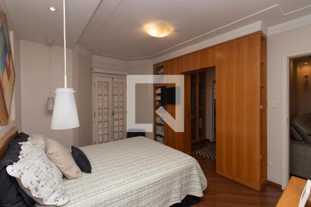 Casa à venda com 320m², 3 quartos e 5 vagasQuarto Suíte 3