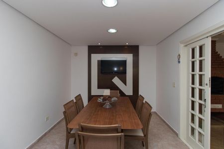 Casa à venda com 320m², 3 quartos e 5 vagasCopa