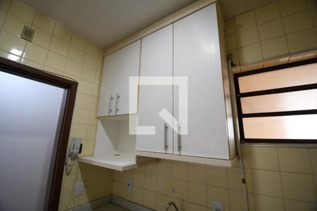 Apartamento à venda com 54m², 1 quarto e sem vagaCozinha - Armários
