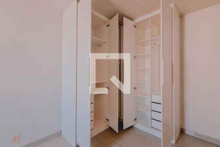 Apartamento para alugar com 132m², 2 quartos e 1 vaga Apartamento para alugar com 132m², 2 quartos e 1 vagaQuarto 2 - Suíte