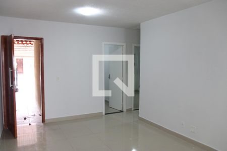 Sala de casa de condomínio para alugar com 3 quartos, 60m² em Residencial Brisas do Cerrado, Goiânia