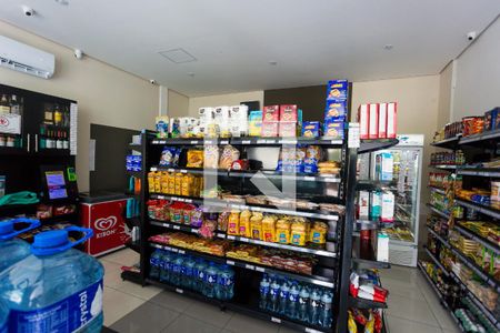 Apartamento à venda com 69m², 2 quartos e 2 vagasmercado