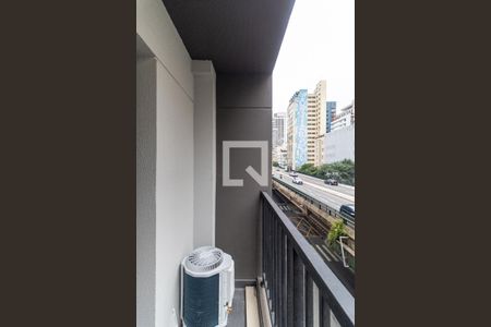 Varanda de kitnet/studio para alugar com 1 quarto, 21m² em Vila Buarque, São Paulo