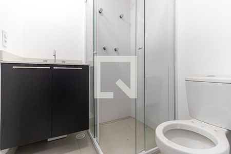 Banheiro de kitnet/studio para alugar com 1 quarto, 21m² em Vila Buarque, São Paulo