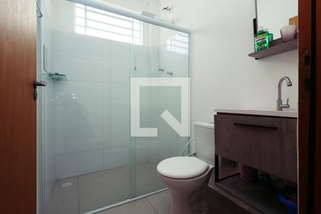 Casa à venda com 130m², 2 quartos e 2 vagasBanheiro