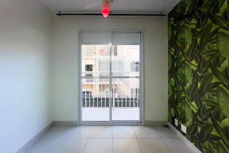 Sala e cozinha de apartamento para alugar com 2 quartos, 34m² em Cambuci, São Paulo