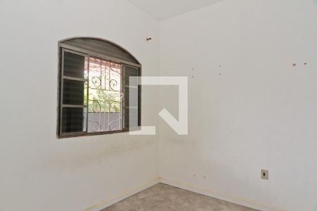 Casa à venda com 350m², 4 quartos e 3 vagas Casa à venda com 350m², 4 quartos e 3 vagasApto - quarto