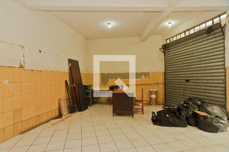 Casa à venda com 350m², 4 quartos e 3 vagas Casa à venda com 350m², 4 quartos e 3 vagasGaragem