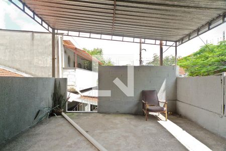 Casa à venda com 350m², 4 quartos e 3 vagas Casa à venda com 350m², 4 quartos e 3 vagasÁrea externa