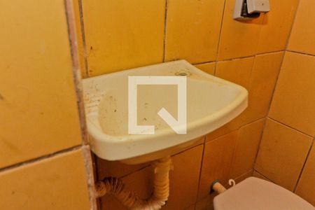 Casa à venda com 350m², 4 quartos e 3 vagas Casa à venda com 350m², 4 quartos e 3 vagasBanheiro