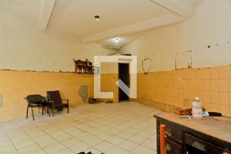 Casa à venda com 350m², 4 quartos e 3 vagas Casa à venda com 350m², 4 quartos e 3 vagasGaragem