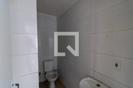 Banheiro de kitnet/studio para alugar com 1 quarto, 35m² em Ipanema, Porto Alegre