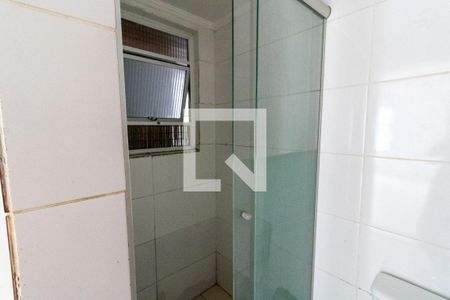 Banheiro de kitnet/studio para alugar com 1 quarto, 35m² em Ipanema, Porto Alegre