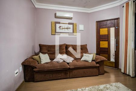 Sala de casa para alugar com 2 quartos, 125m² em Jardim Cambuci, Mogi das Cruzes