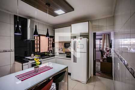 Casa para alugar com 125m², 2 quartos e 2 vagasCozinha