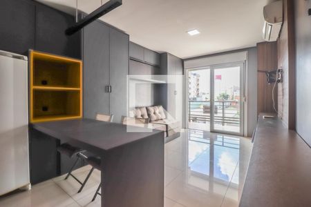 Sala de kitnet/studio para alugar com 1 quarto, 36m² em Centro, São Leopoldo