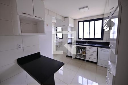 Apartamento à venda com 123m², 3 quartos e 2 vagasCozinha