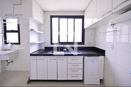 Apartamento à venda com 123m², 3 quartos e 2 vagasCozinha