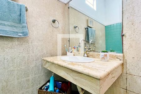 Casa à venda com 187m², 2 quartos e 4 vagasBanheiro 1