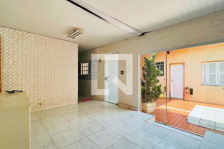 Casa à venda com 187m², 2 quartos e 4 vagasEdícula
