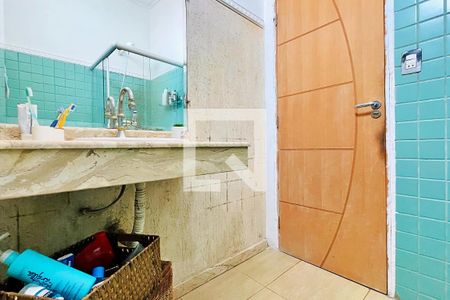Casa à venda com 187m², 2 quartos e 4 vagasBanheiro 1