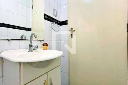 Casa à venda com 187m², 2 quartos e 4 vagasBanheiro 2