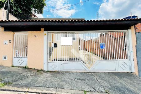 Casa à venda com 187m², 2 quartos e 4 vagasFachada