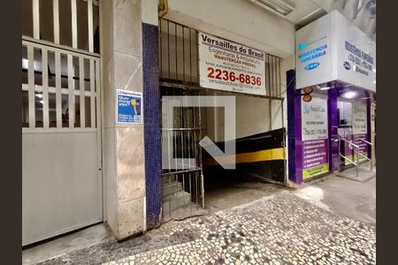 Apartamento à venda com 41m², 2 quartos e sem vagaFachada com cartaz QA