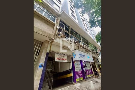 Apartamento à venda com 41m², 2 quartos e sem vagaFachada com cartaz QA