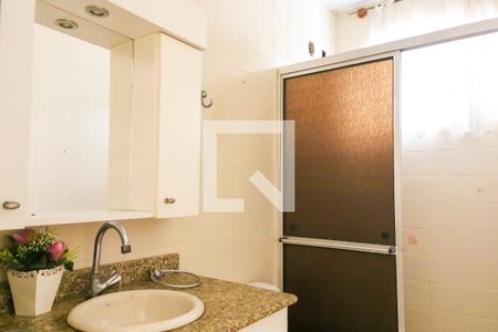 Casa à venda com 280m², 2 quartos e 1 vagaBanheiro Suite 2