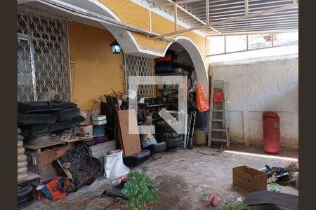 Casa à venda com 280m², 2 quartos e 1 vagaGaragem