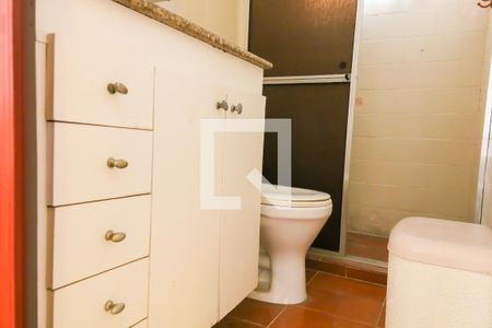 Casa à venda com 280m², 2 quartos e 1 vagaBanheiro Suite 2