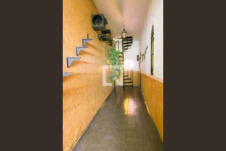 Casa à venda com 280m², 2 quartos e 1 vagaEntrada