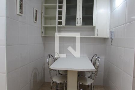 Apartamento para alugar com 65m², 2 quartos e 1 vagaCozinha