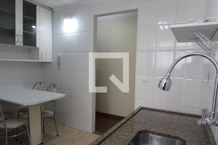 Apartamento para alugar com 65m², 2 quartos e 1 vagaCozinha