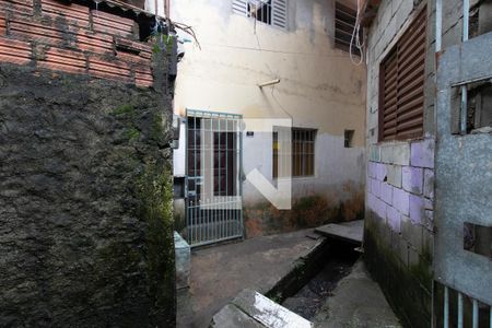 Casa à venda com 61m², 2 quartos e sem vaga Casa à venda com 61m², 2 quartos e sem vagaFachada